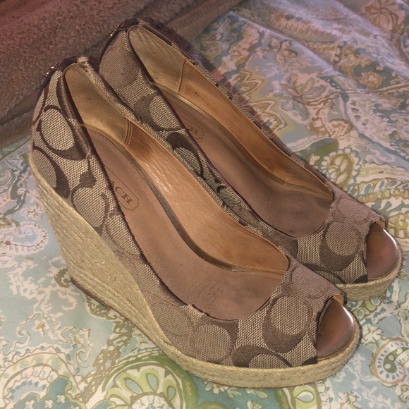 COACH Logo Platform Wedges 💜 - Picture 3 of 6